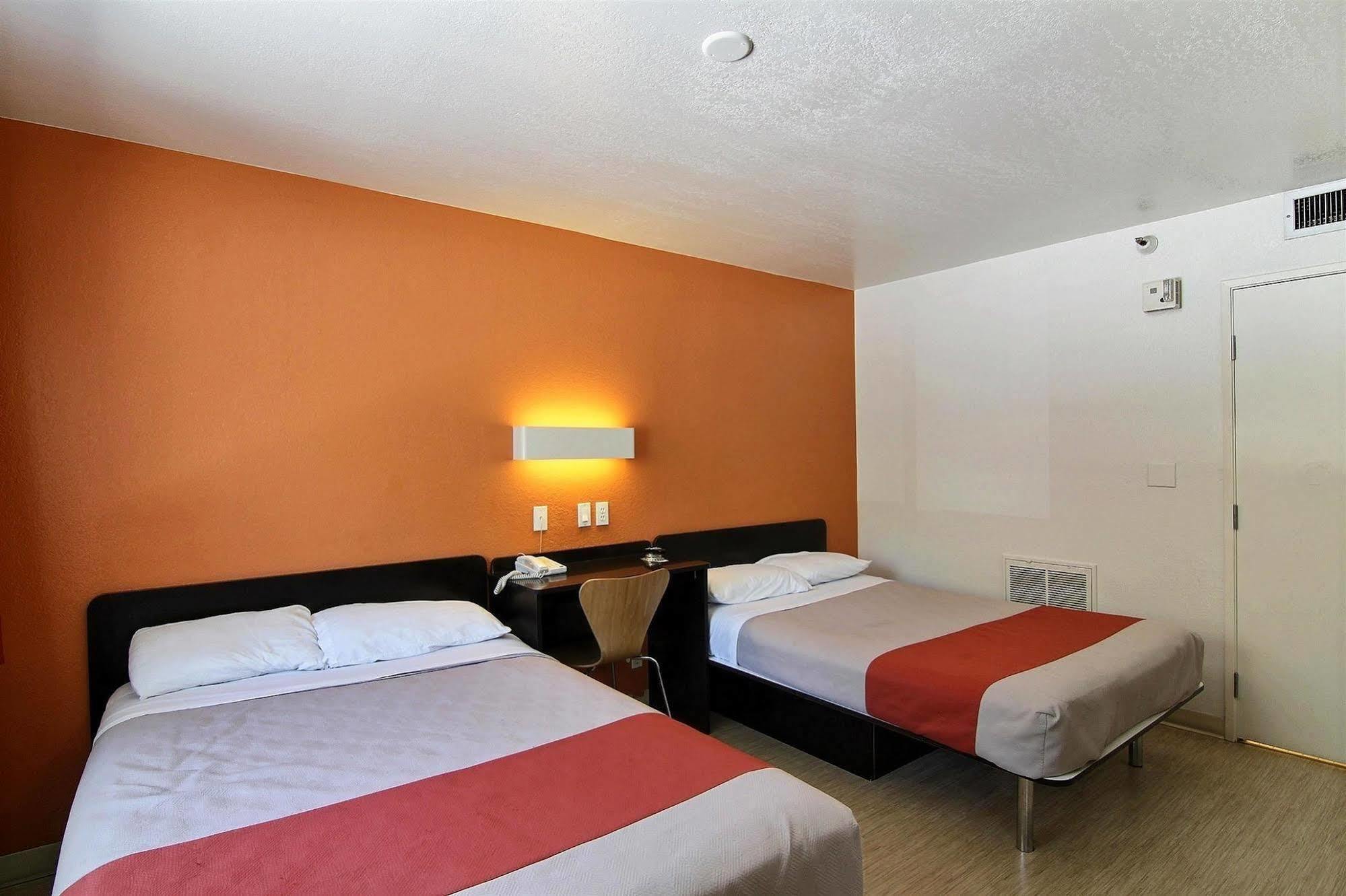 Motel 6-Carpinteria, Ca - Santa Barbara - South ภายนอก รูปภาพ